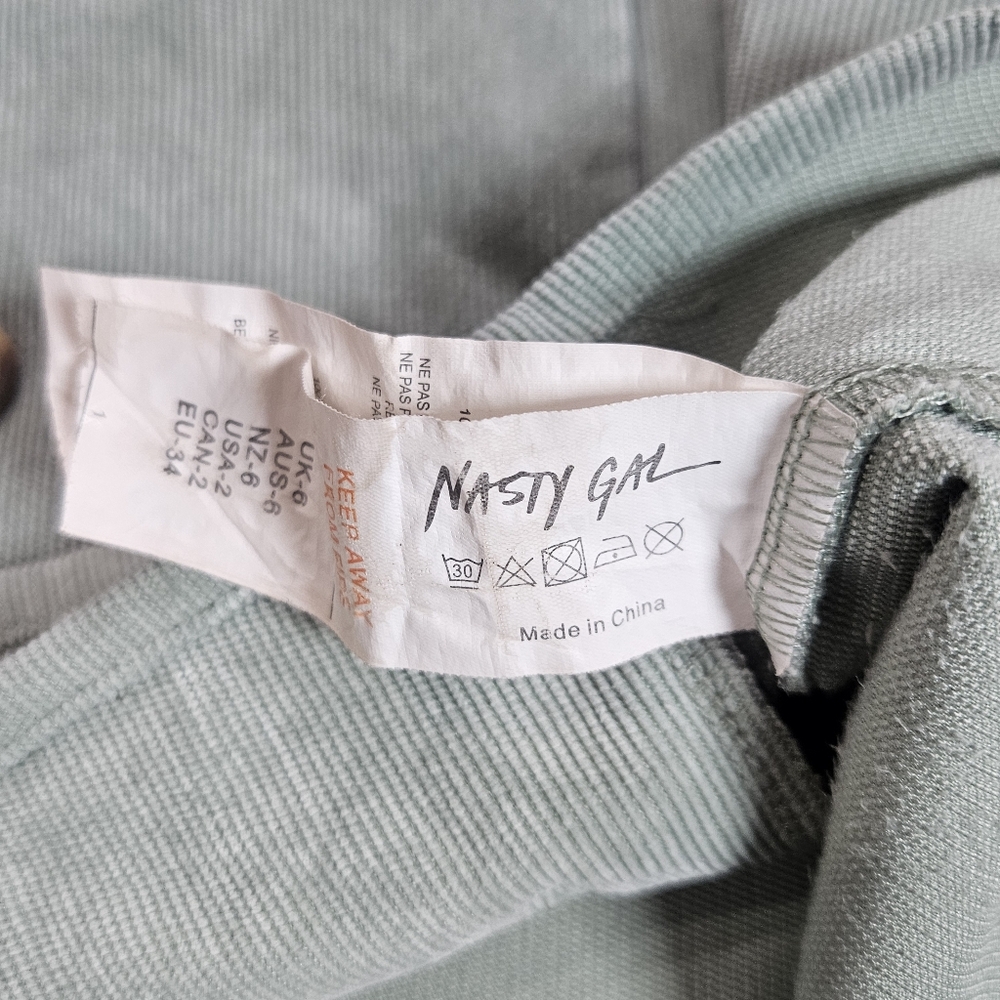 Nasty Gal Corduroy Mini Skirt Womens Size 2 Green‎ - Picture 5 of 6